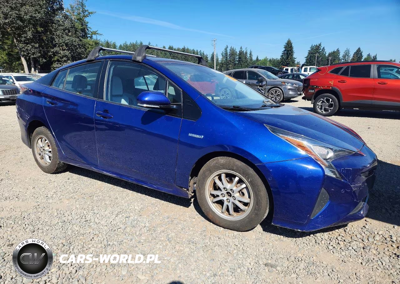 2017 Toyota Prius Four VIN:JTDKARFU8H3053091 - 4