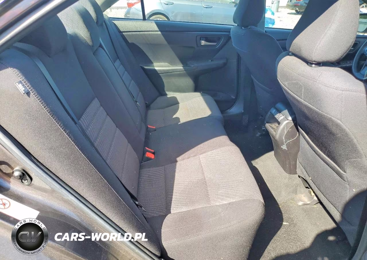2016 Toyota Camry Le VIN:4T4BF1FK3GR575199 - 10