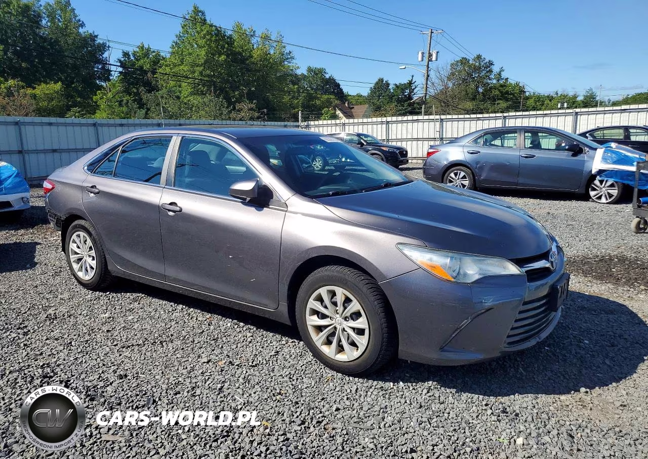 2016 Toyota Camry Le VIN:4T4BF1FK3GR575199 - 4