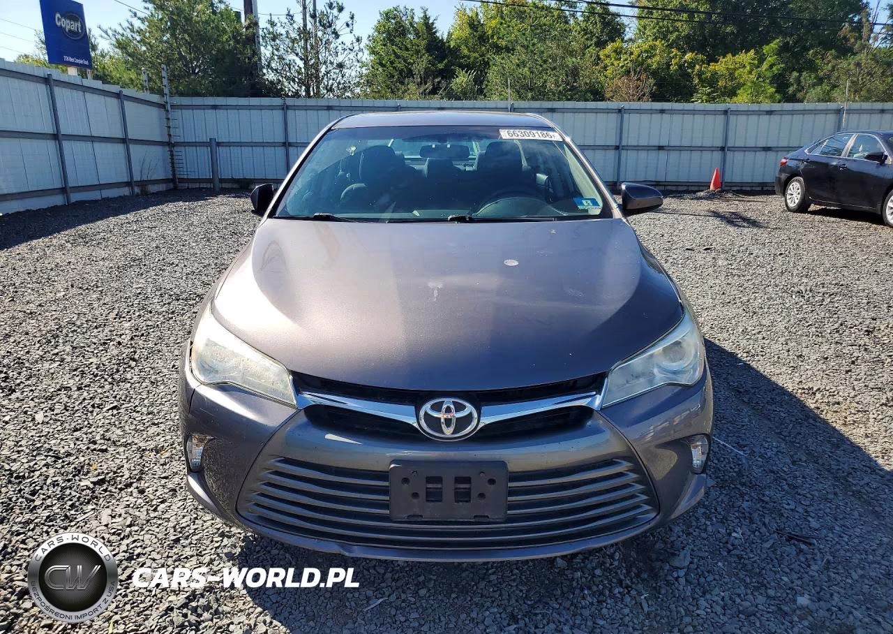 2016 Toyota Camry Le VIN:4T4BF1FK3GR575199 - 5