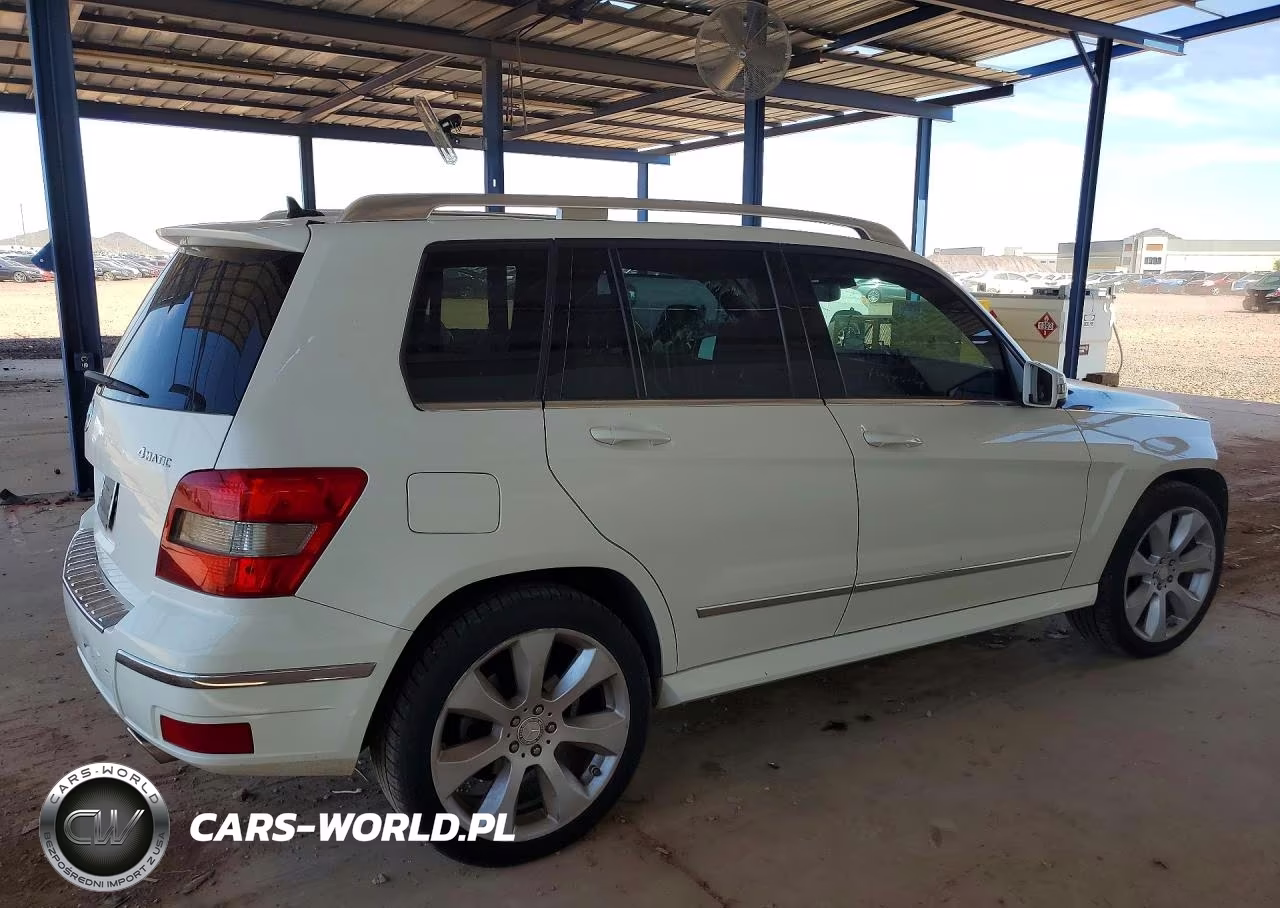 2010 Mercedes-Benz Glk 350 4Matic VIN:WDCGG8HB4AF321739 - 3