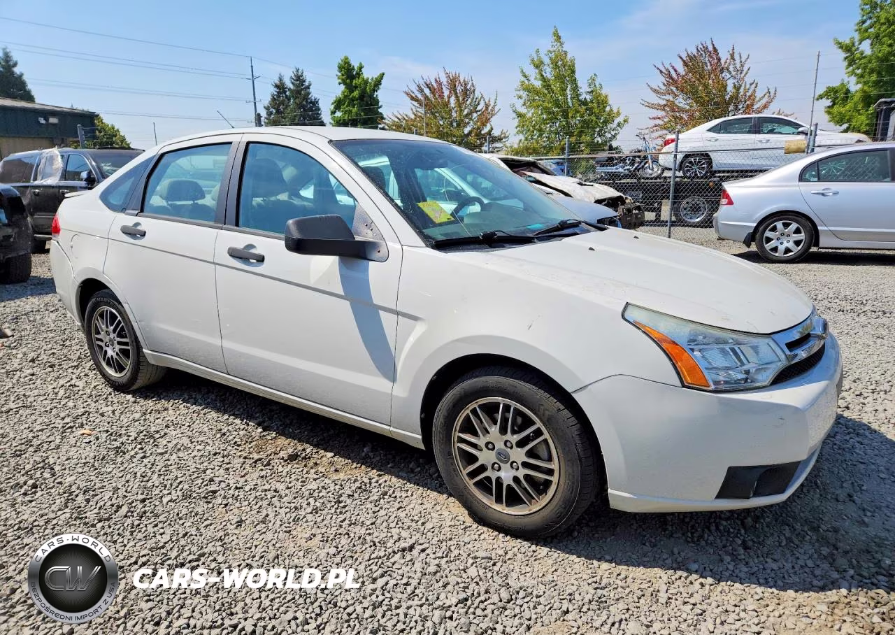 2010 Ford Focus Se VIN:1FAHP3FNXAW150995 - 4