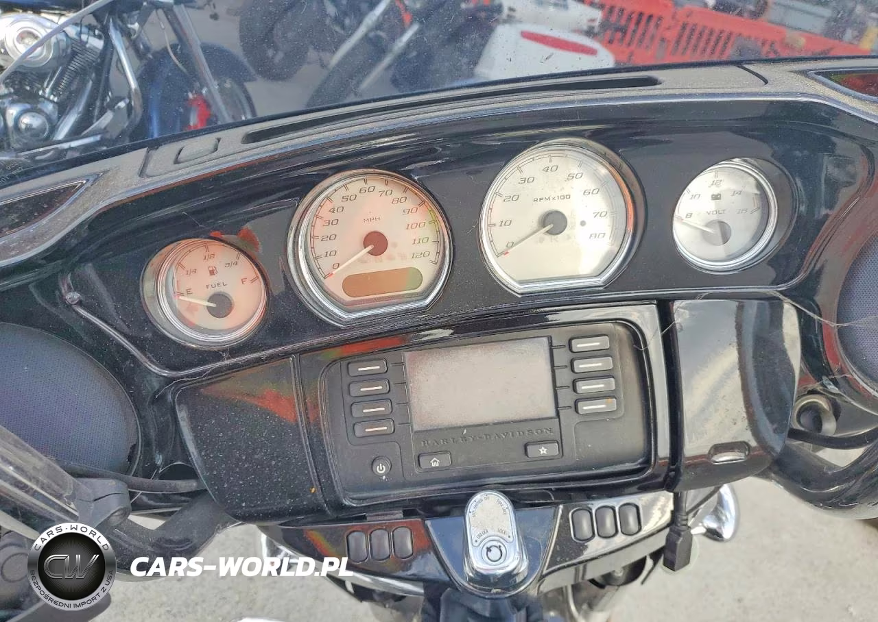 2016 Harley-Davidson Flhx Street Glide VIN:1HD1KBM35GB666671 - 7