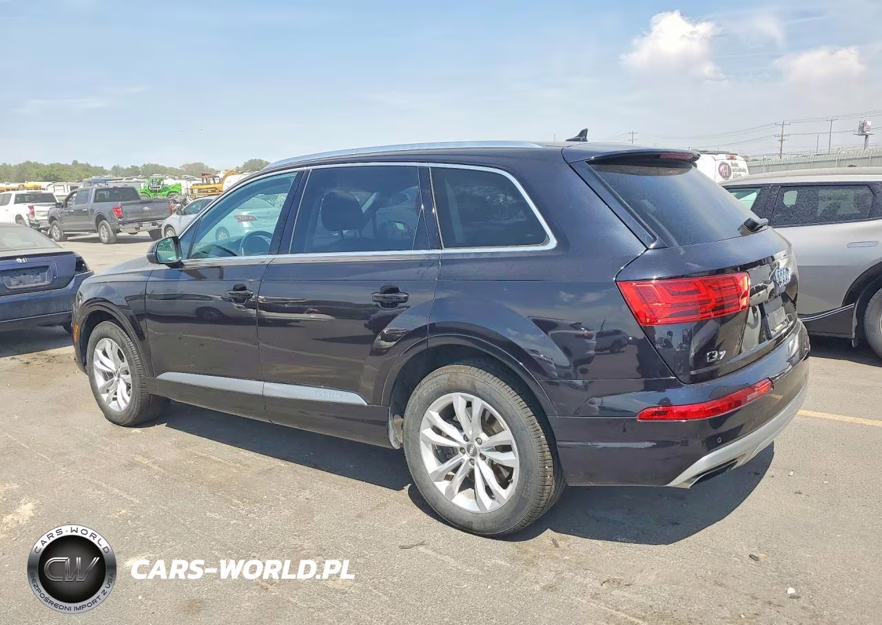 2018 Audi Q7 Premium Plus VIN:WA1LAAF73JD042364 - 2