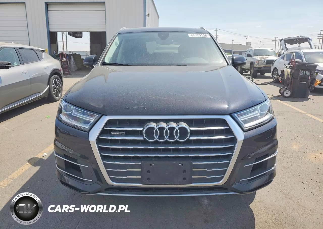 2018 Audi Q7 Premium Plus VIN:WA1LAAF73JD042364 - 5