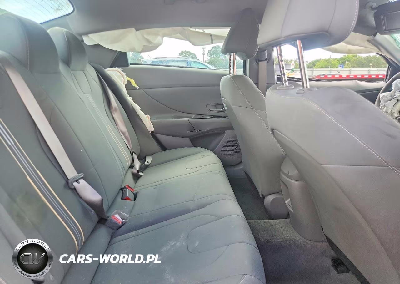 2026 Hyundai Elantra Sel Sport VIN:KMHLM4DG0TU127789 - 10