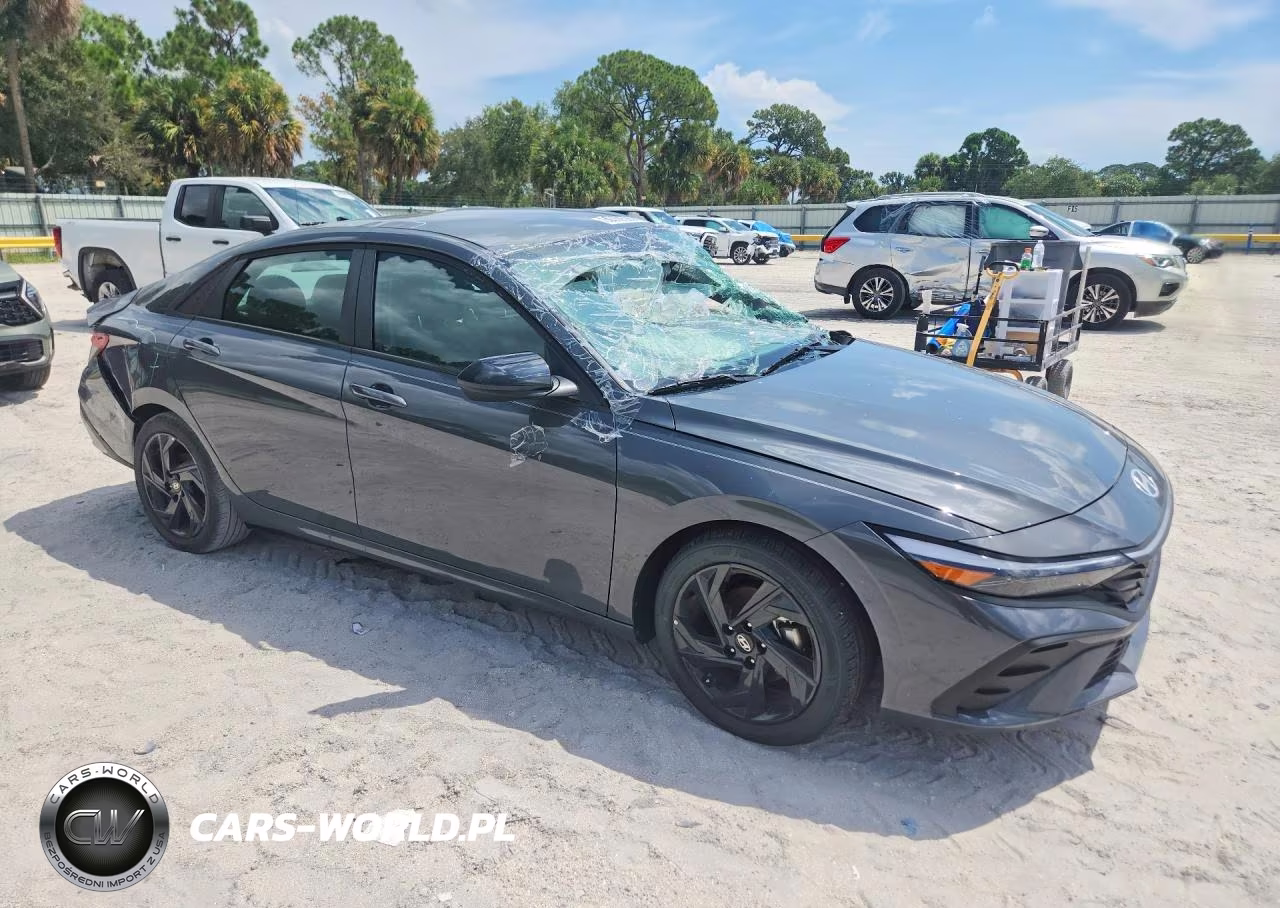 2026 Hyundai Elantra Sel Sport VIN:KMHLM4DG0TU127789 - 4