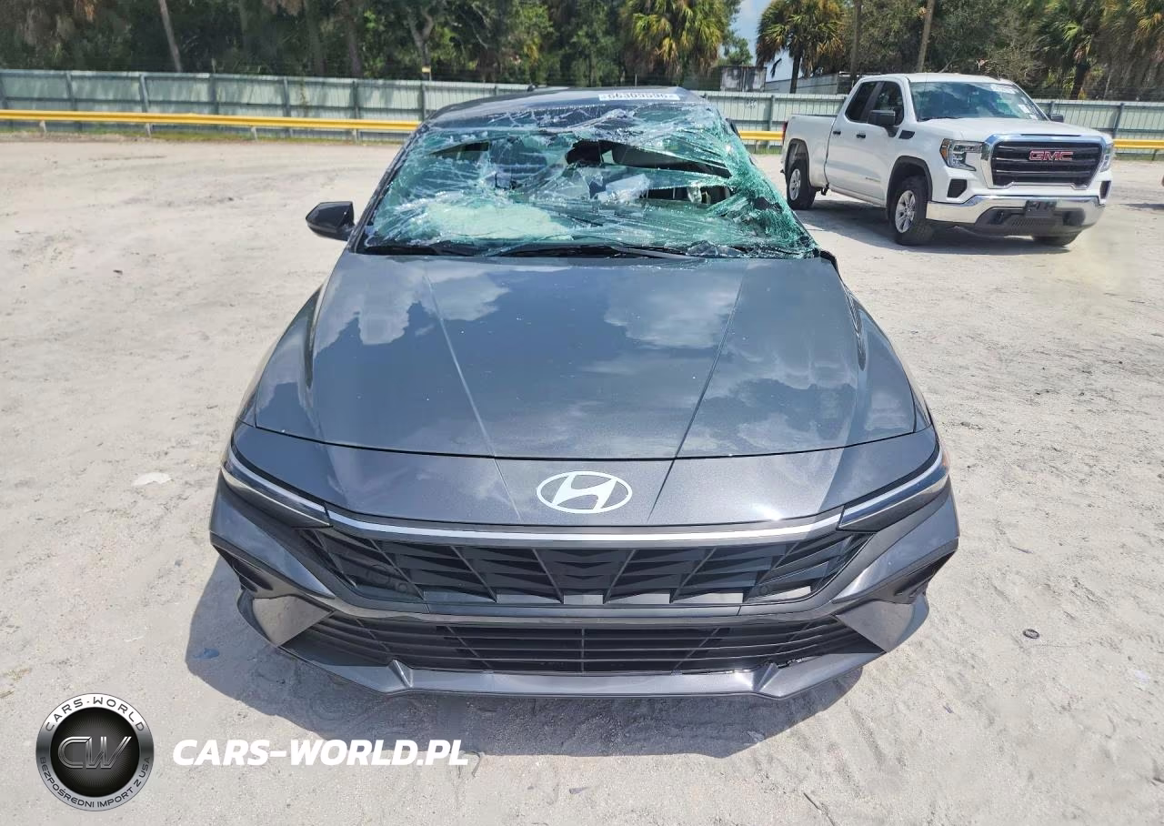 2026 Hyundai Elantra Sel Sport VIN:KMHLM4DG0TU127789 - 5