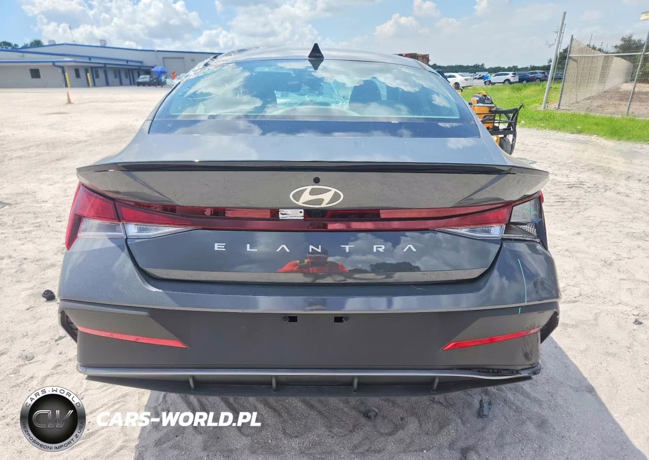 2026 Hyundai Elantra Sel Sport VIN:KMHLM4DG0TU127789 - 6