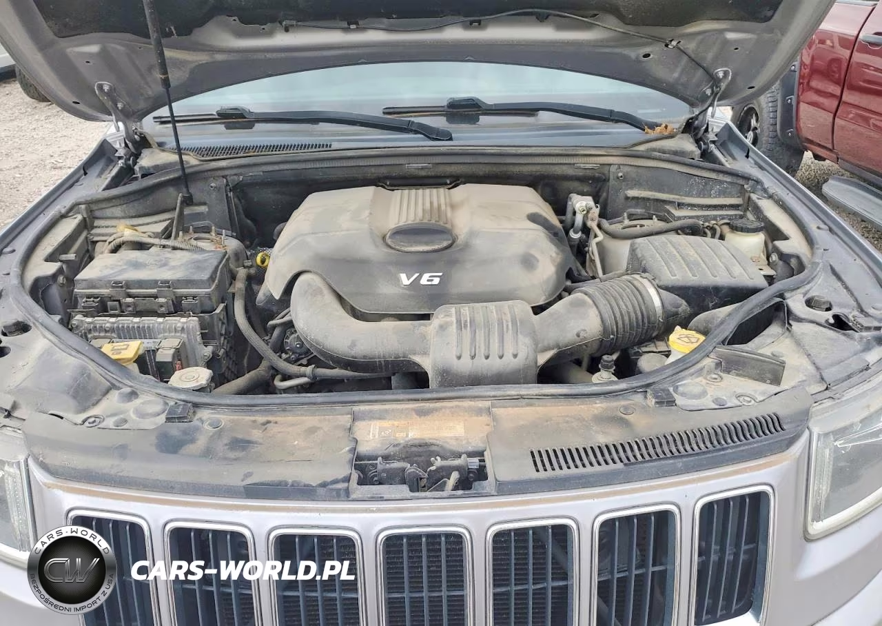 2014 Jeep Grand Cherokee Laredo VIN:1C4RJFAGXEC333282 - 12
