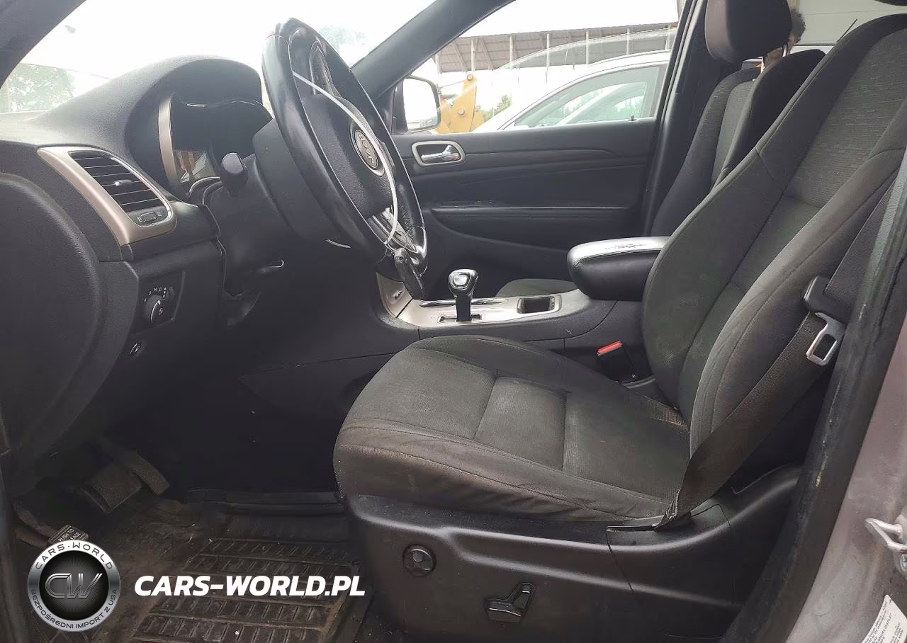 2014 Jeep Grand Cherokee Laredo VIN:1C4RJFAGXEC333282 - 7