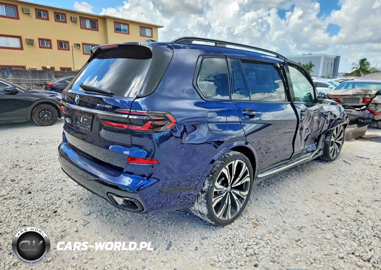2024 BMW X7 xDrive40I VIN:5UX23EM05R9T29193 - 3