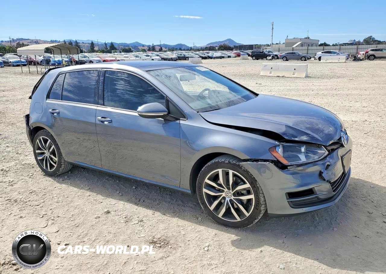 2015 Volkswagen Golf VIN:3VW217AU0FM076904 - 4