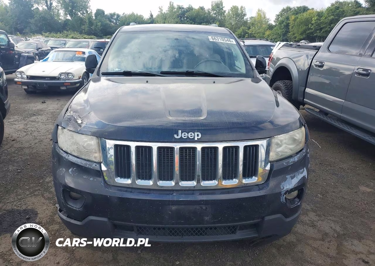 2011 Jeep Grand Cherokee Laredo VIN:1J4RR4GG5BC554718 - 5
