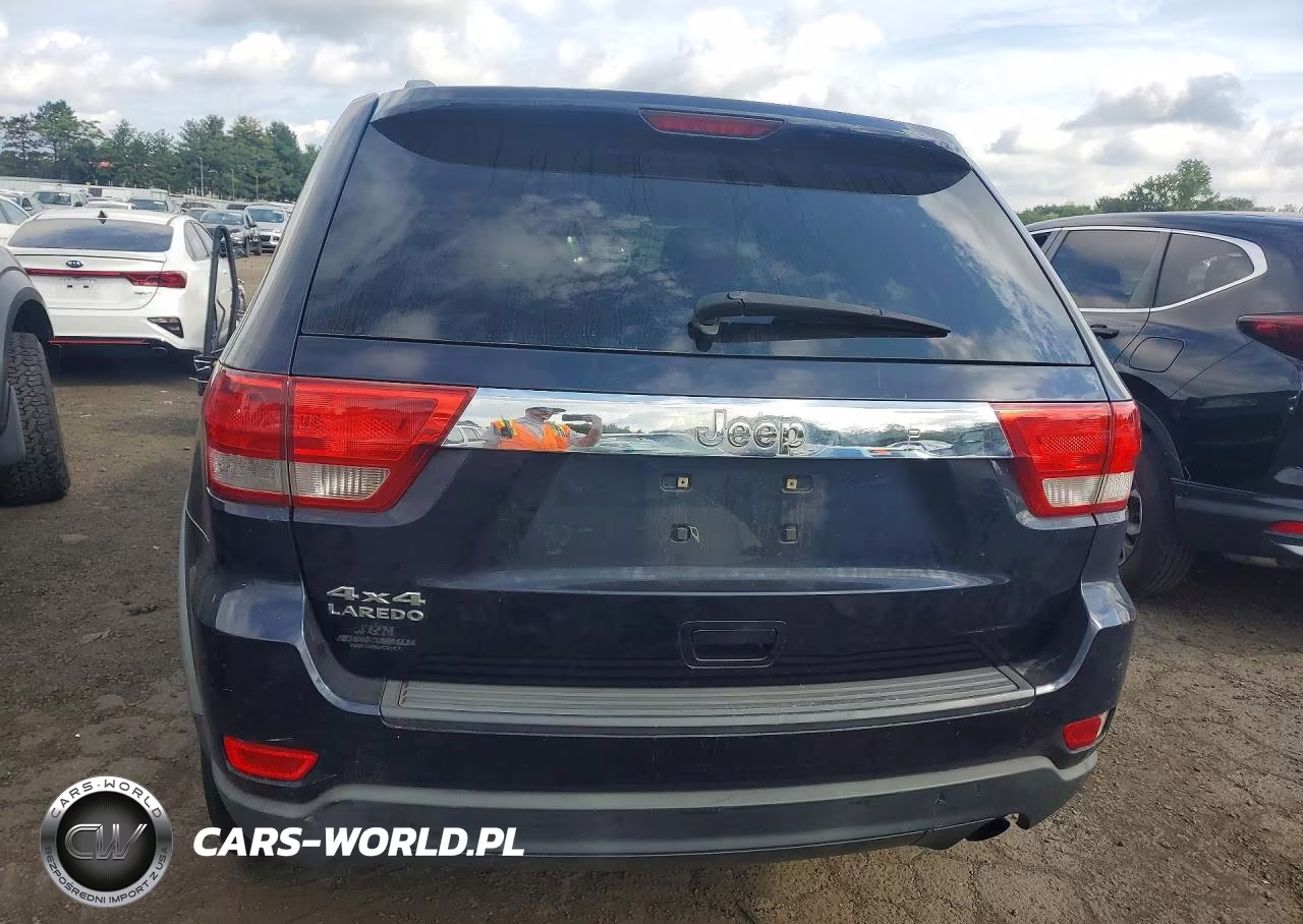 2011 Jeep Grand Cherokee Laredo VIN:1J4RR4GG5BC554718 - 6