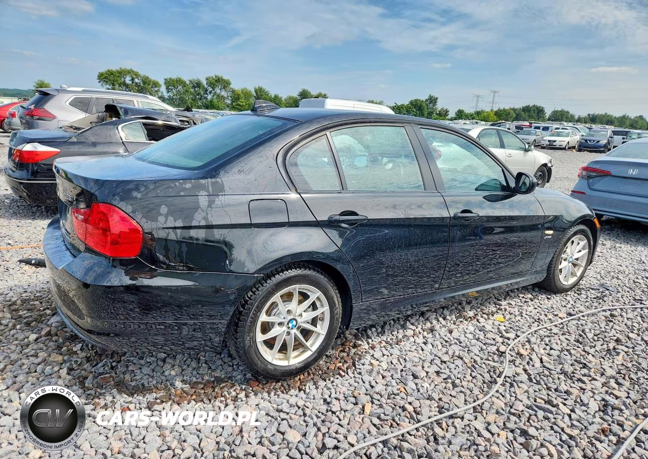 2010 BMW 328 Xi VIN:WBAPK7C5XAA461711 - 3