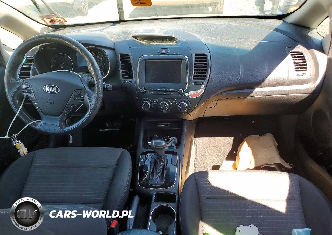 2018 Kia Forte Lx VIN:3KPFL4A76JE262876 - 8
