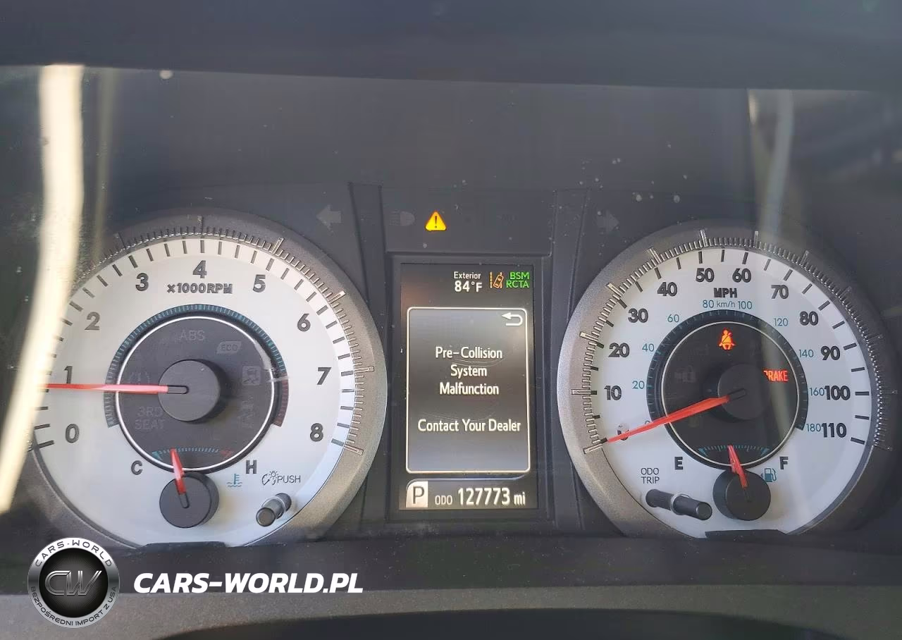 2018 Toyota Sienna Se 8-Passenger VIN:5TDXZ3DC9JS963648 - 9