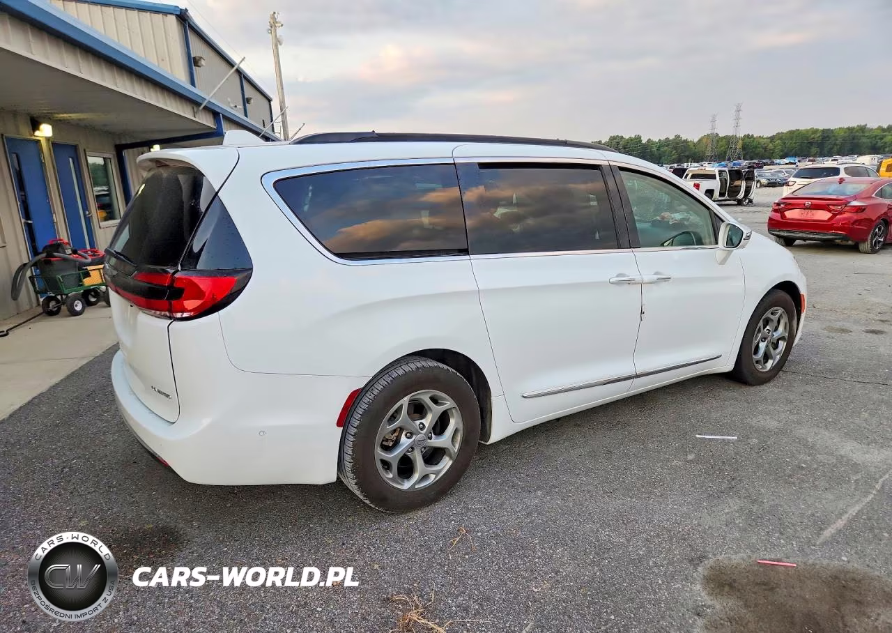 2022 Chrysler Pacifica Limited VIN:2C4RC1GG0NR127643 - 3