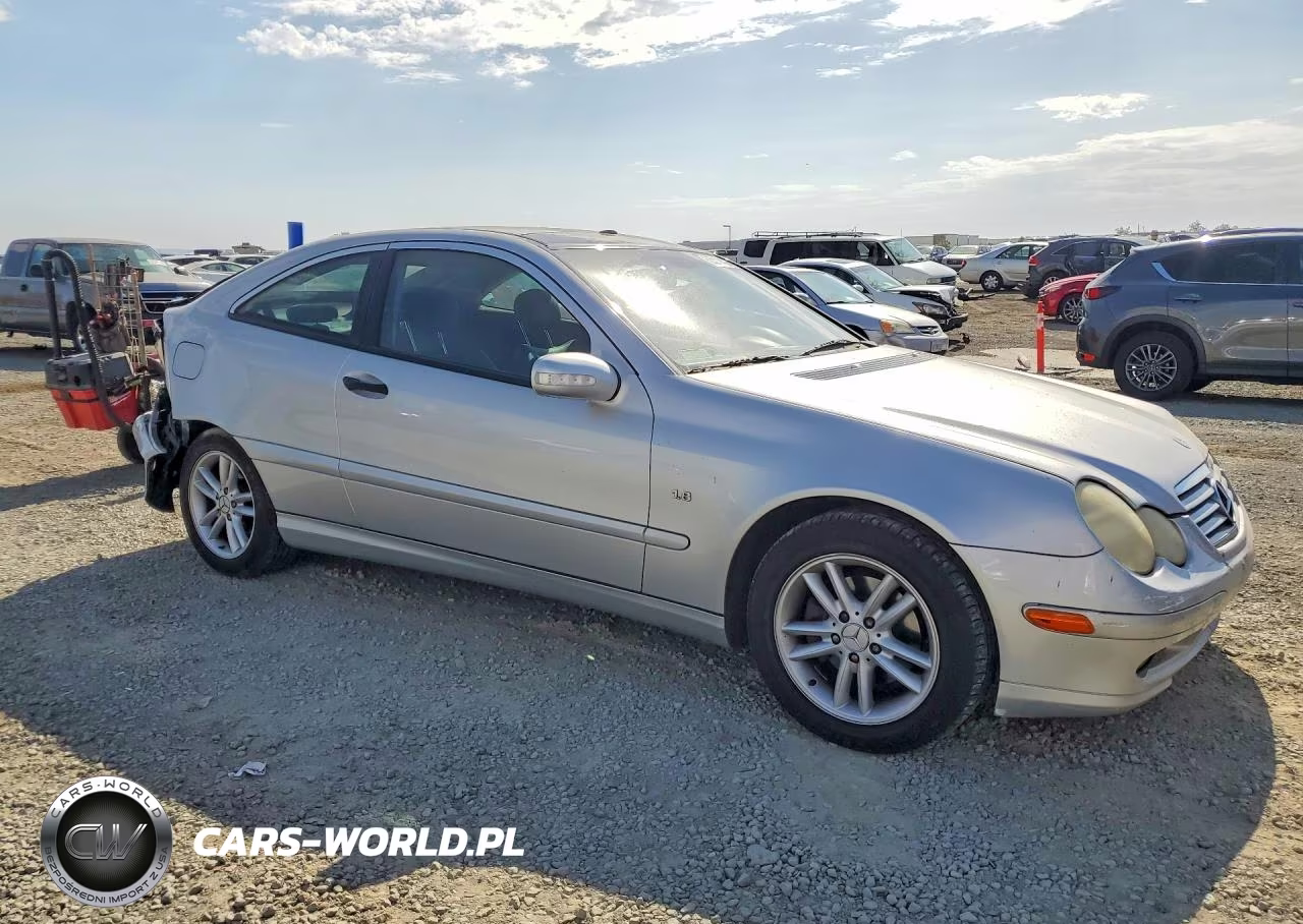 2003 Mercedes-Benz C 230K Sport Coupe VIN:WDBRN40J53A496841 - 4
