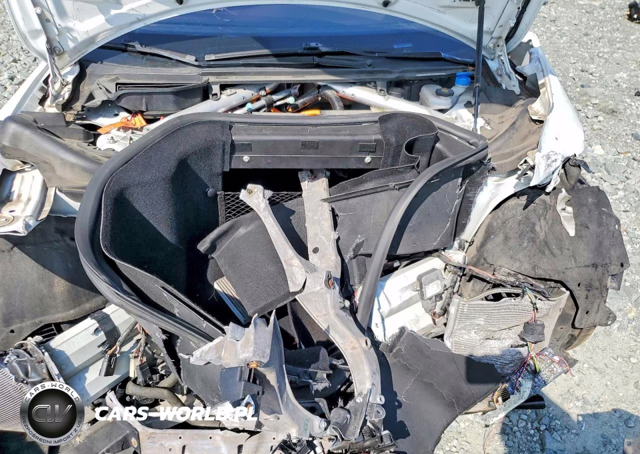 2014 Tesla Model S VIN:5YJSA1H17EFP50948 - 11