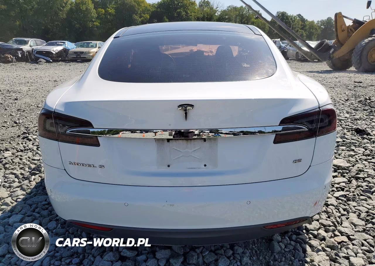 2014 Tesla Model S VIN:5YJSA1H17EFP50948 - 6