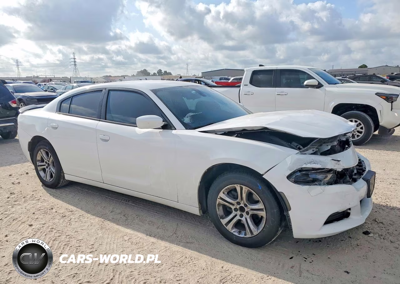 2018 Dodge Charger Sxt VIN:2C3CDXBG8JH318681 - 4