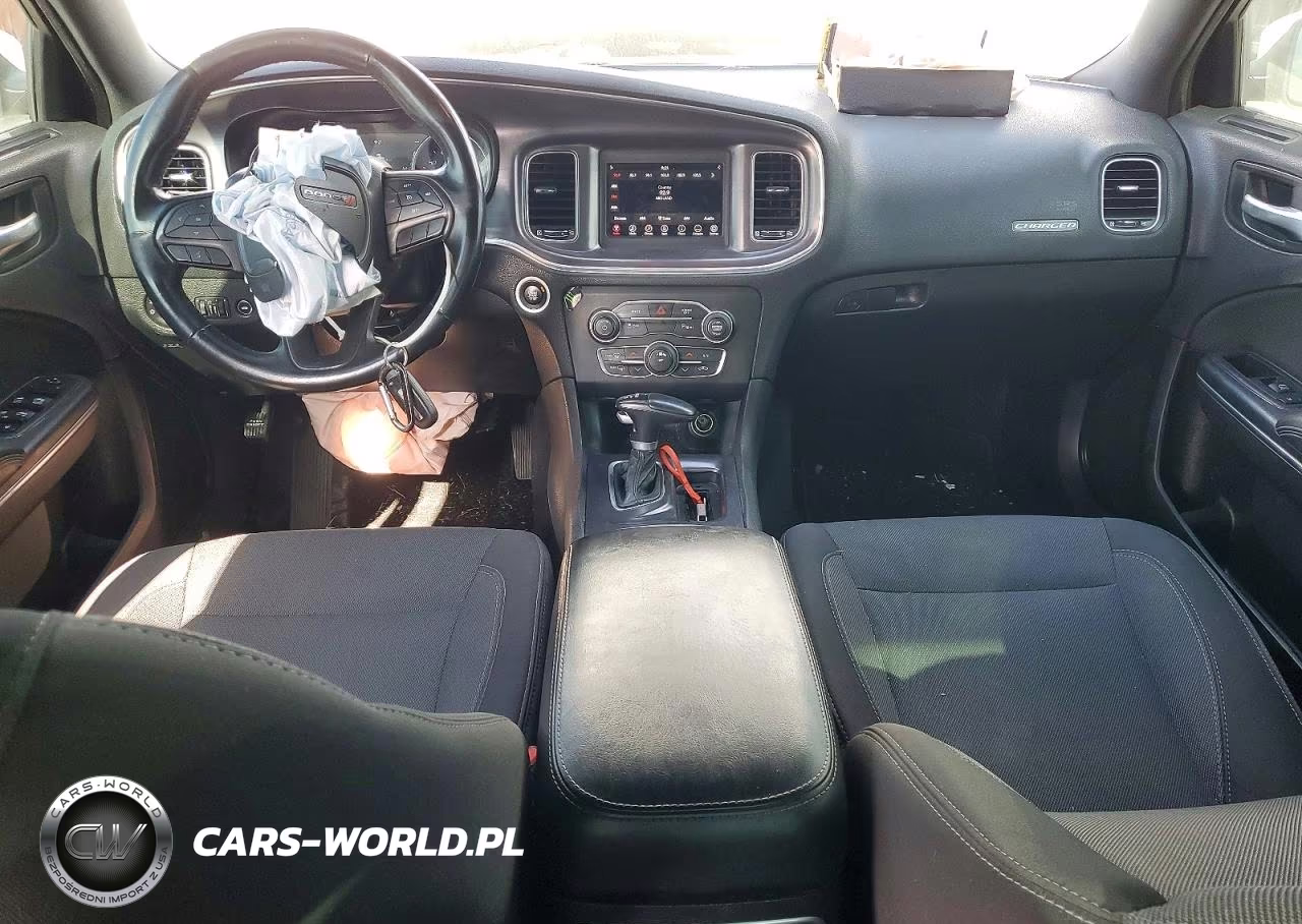 2018 Dodge Charger Sxt VIN:2C3CDXBG8JH318681 - 8