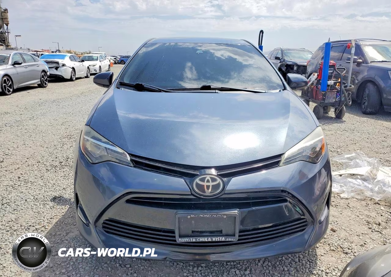 2017 Toyota Corolla Le VIN:2T1BURHE2HC810667 - 5