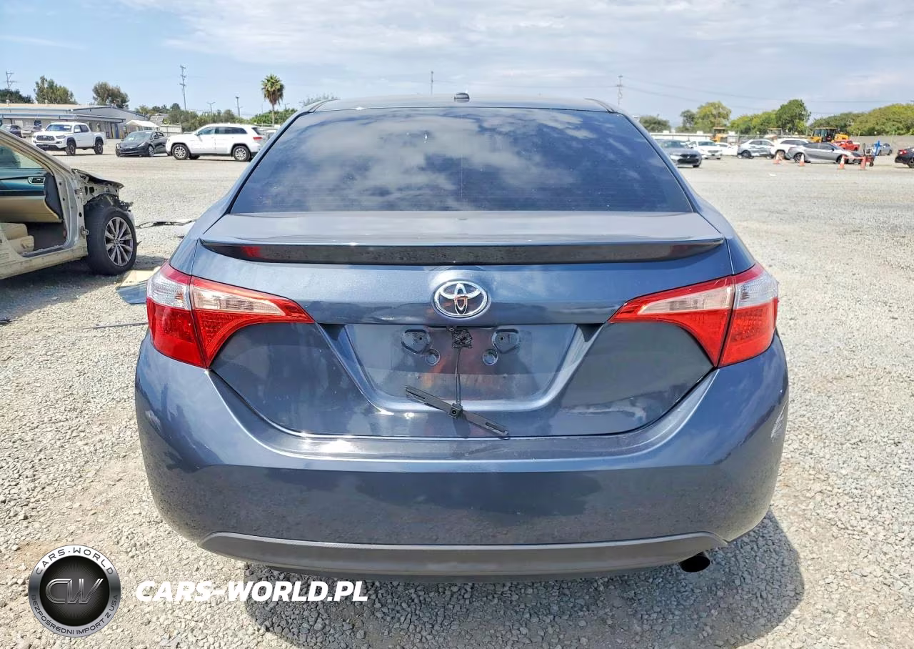 2017 Toyota Corolla Le VIN:2T1BURHE2HC810667 - 6