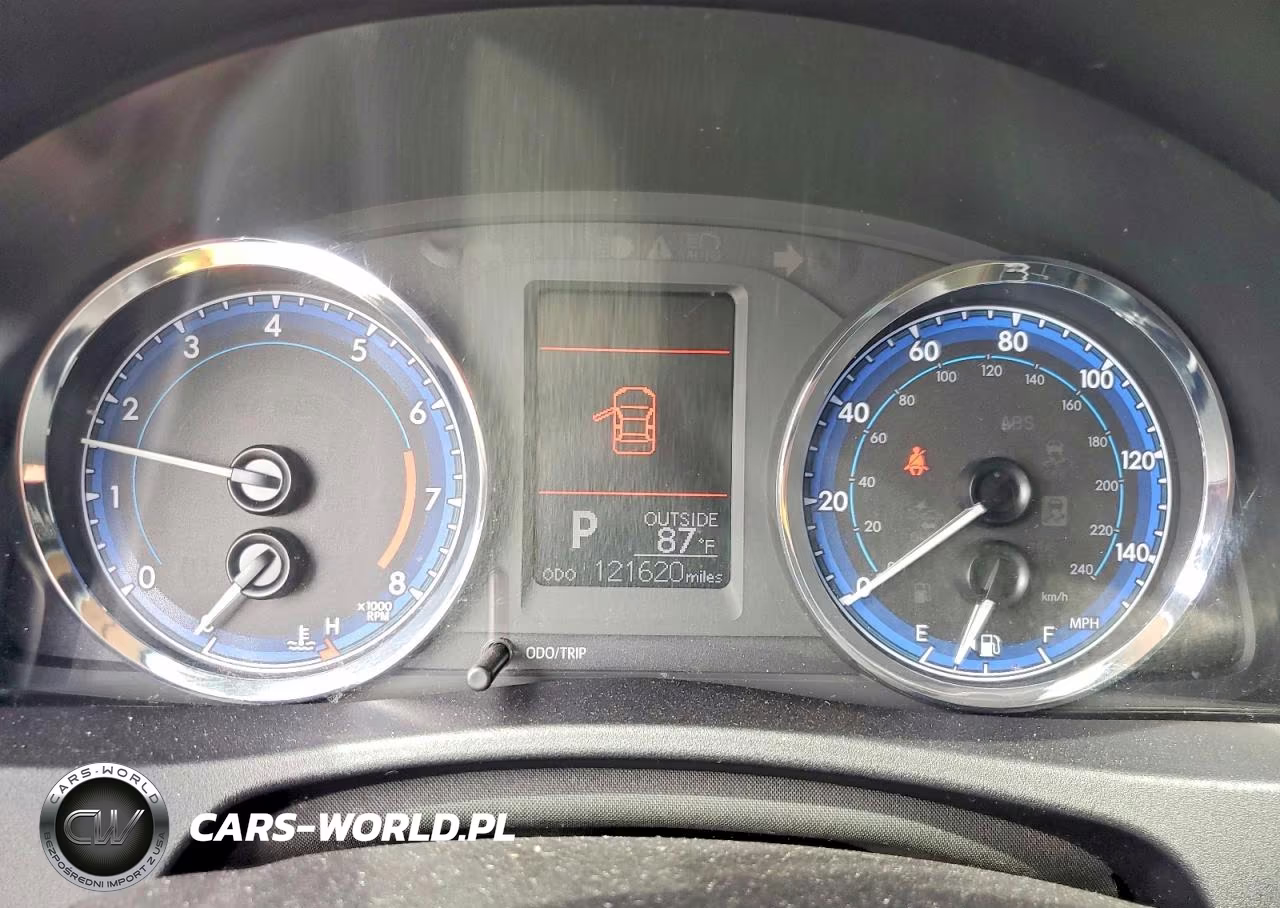 2017 Toyota Corolla Le VIN:2T1BURHE2HC810667 - 9