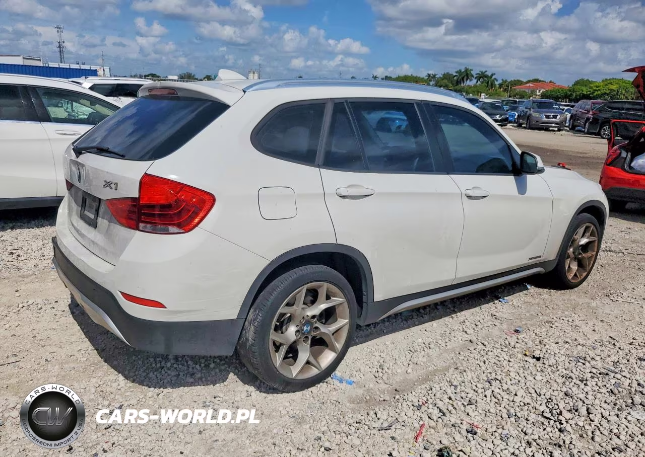 2015 BMW X1 xDrive28I VIN:WBAVL1C53FVY24884 - 3