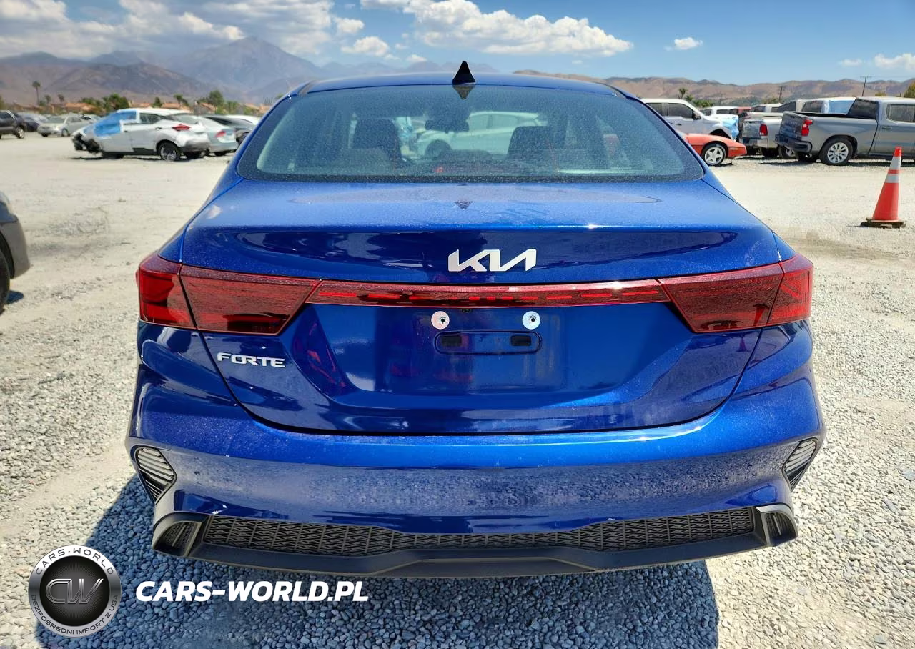 2023 Kia Forte Lxs VIN:3KPF24AD7PE670028 - 6