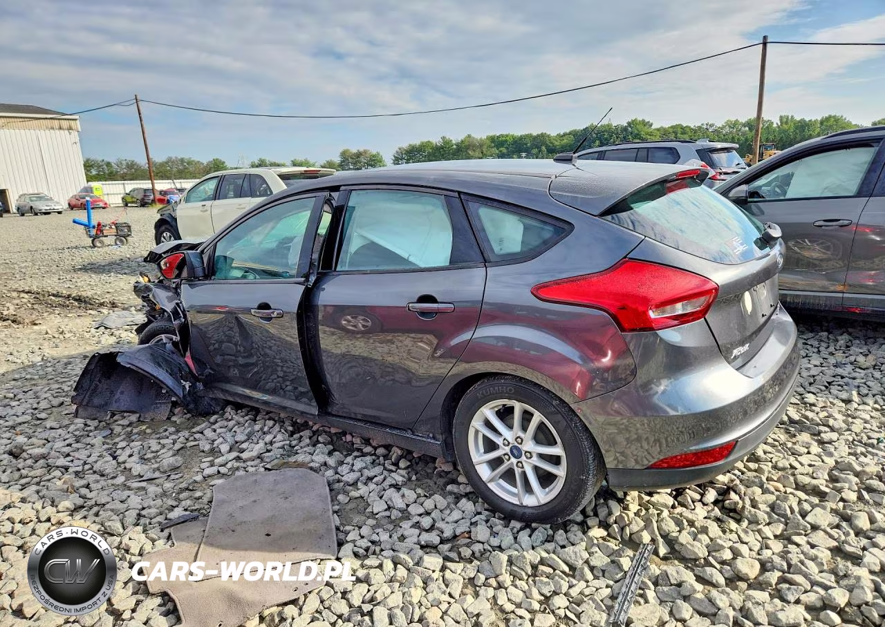 2016 Ford Focus Se VIN:1FADP3K28GL406586 - 2
