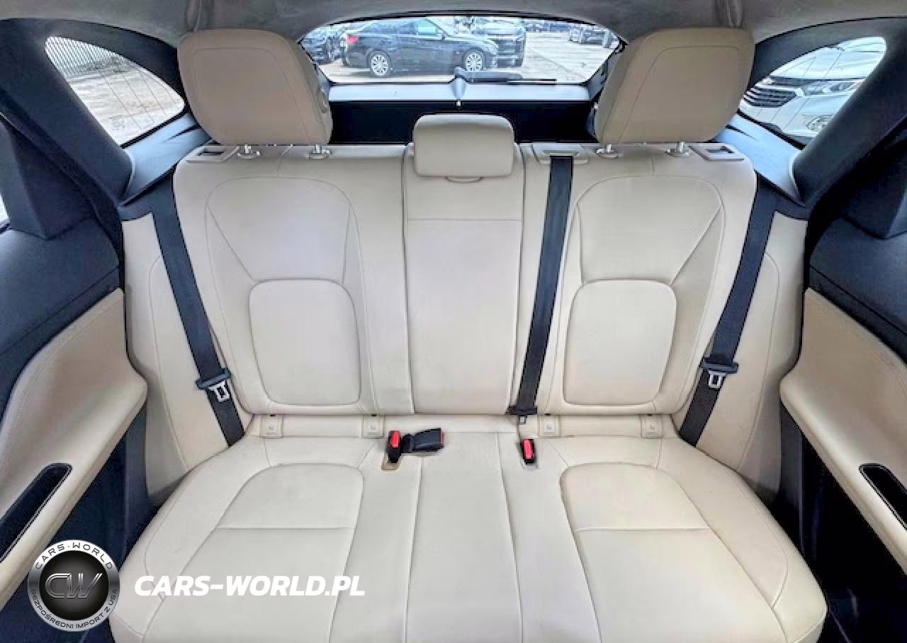 2020 Jaguar F-Pace Premium VIN:SADCJ2FX8LA619250 - 10