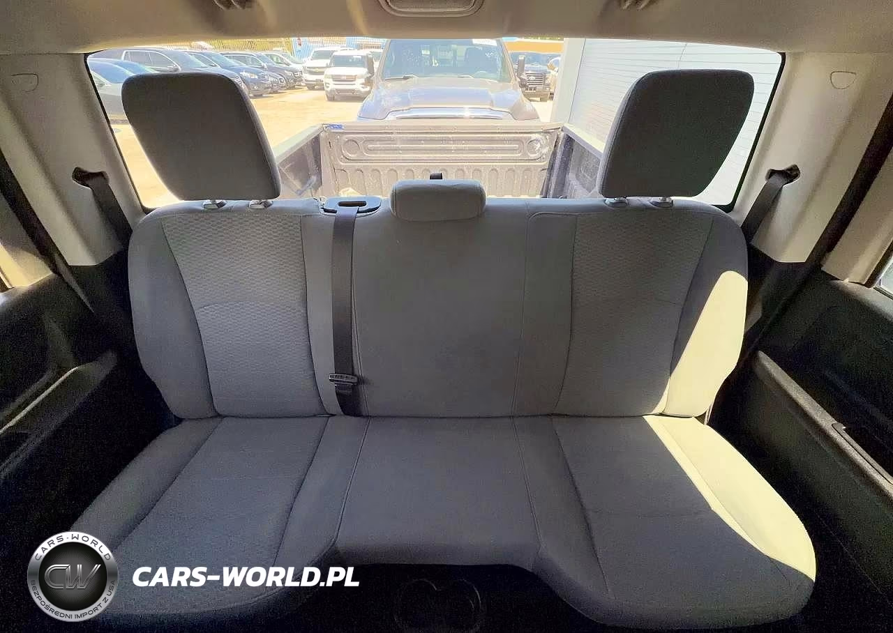 2018 Ram 1500 St VIN:3C6RR6KG2JG249849 - 10