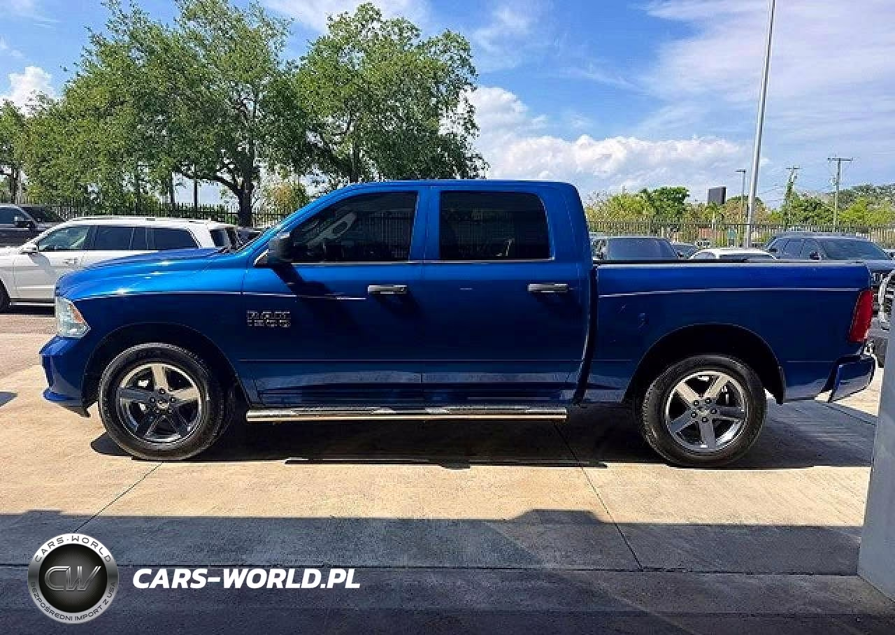 2018 Ram 1500 St VIN:3C6RR6KG2JG249849 - 12