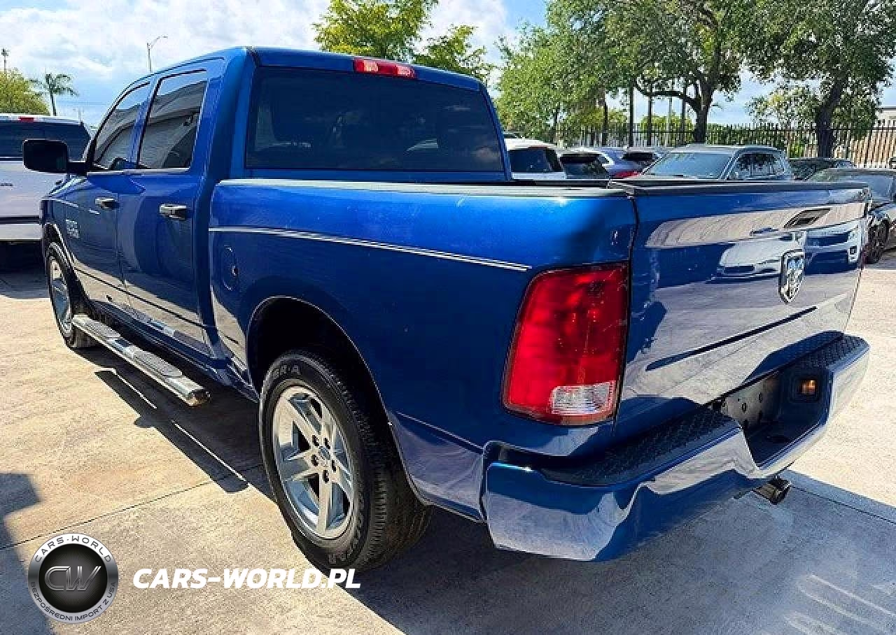 2018 Ram 1500 St VIN:3C6RR6KG2JG249849 - 2