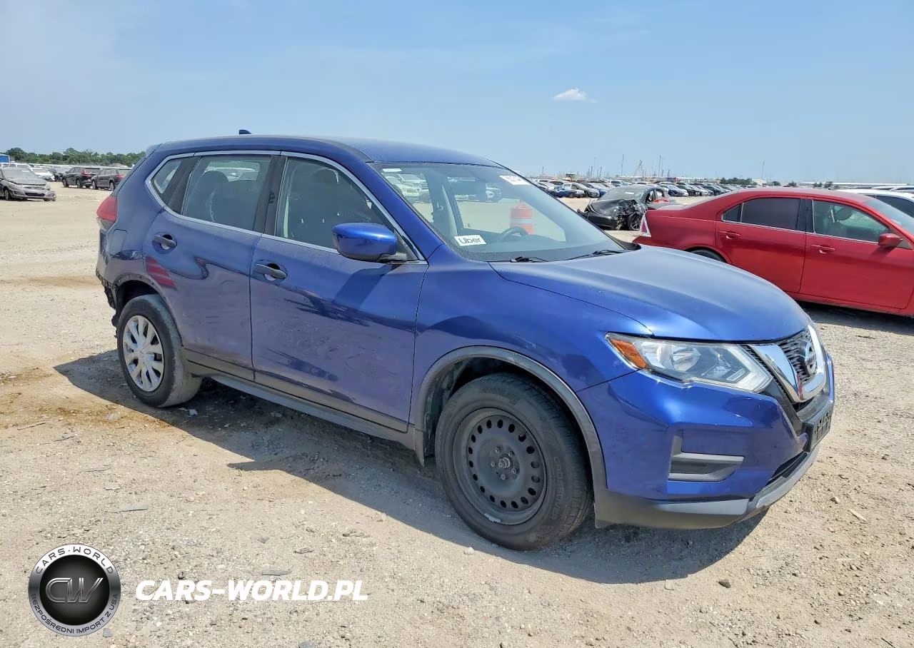2017 Nissan Rogue S VIN:JN8AT2MVXHW013963 - 4