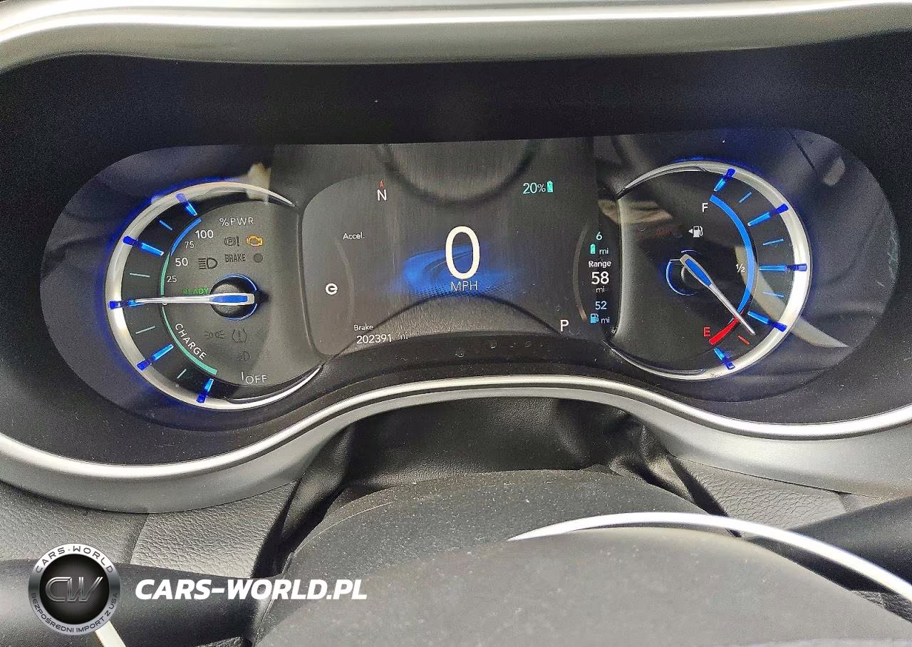2018 Chrysler Pacifica Hybrid Touring L VIN:2C4RC1L7XJR124863 - 9