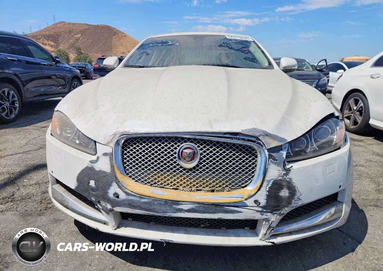 2015 Jaguar Xf 2.0T Premium VIN:SAJWA0FSXFPU87371 - 5