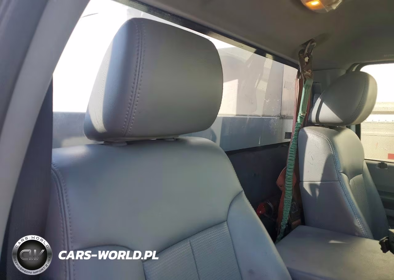 2011 Ford F450 Super Duty VIN:1FDUF4GY3BEA31523 - 10