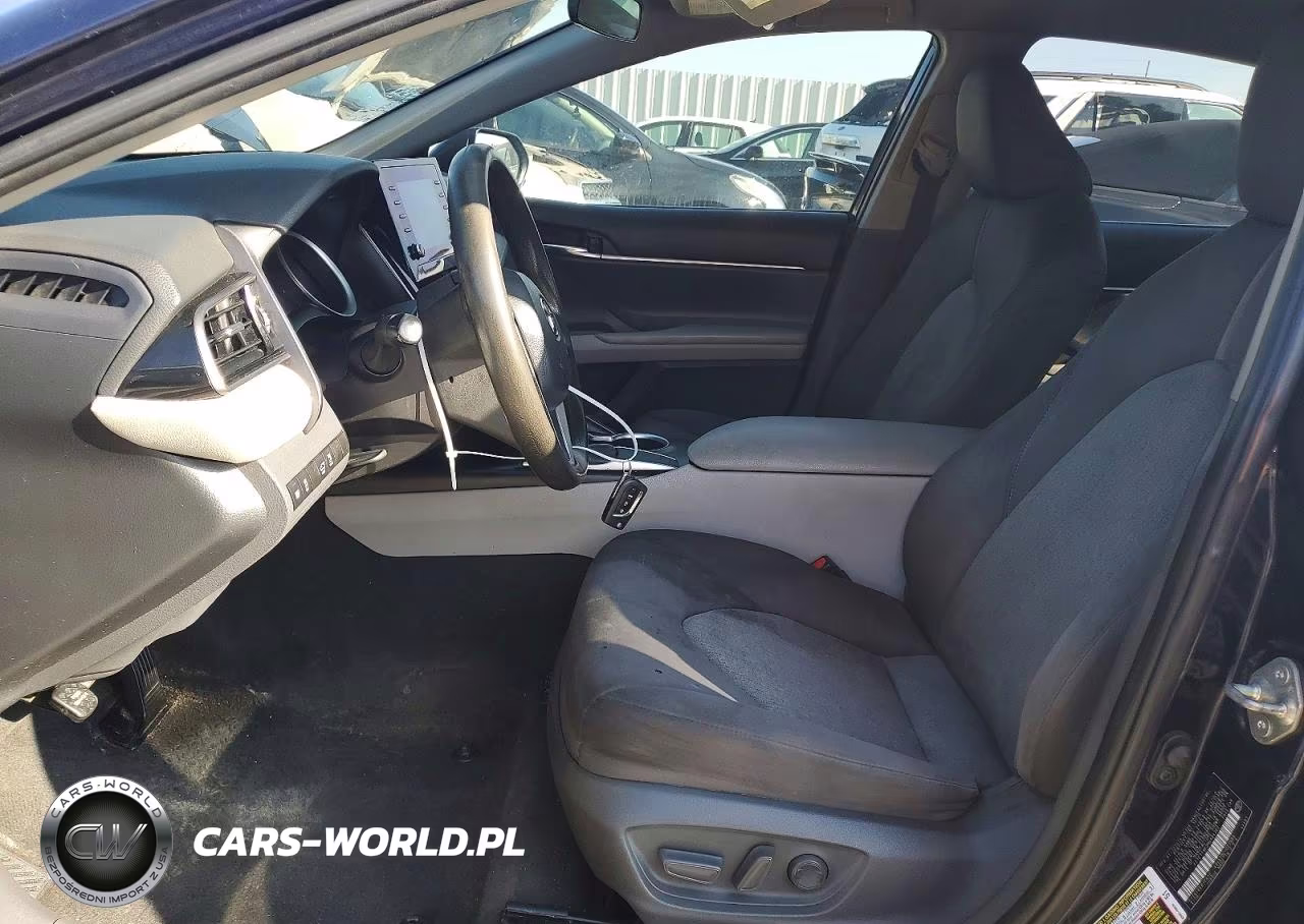 2021 Toyota Camry Le VIN:4T1C11AK3MU404260 - 7
