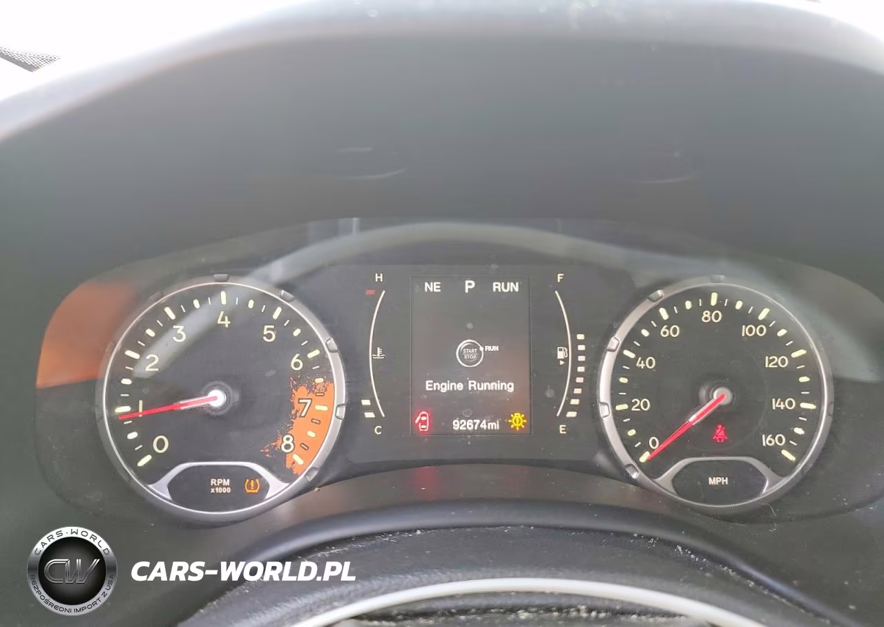 2016 Jeep Renegade Sport VIN:ZACCJBATXGPD86512 - 9