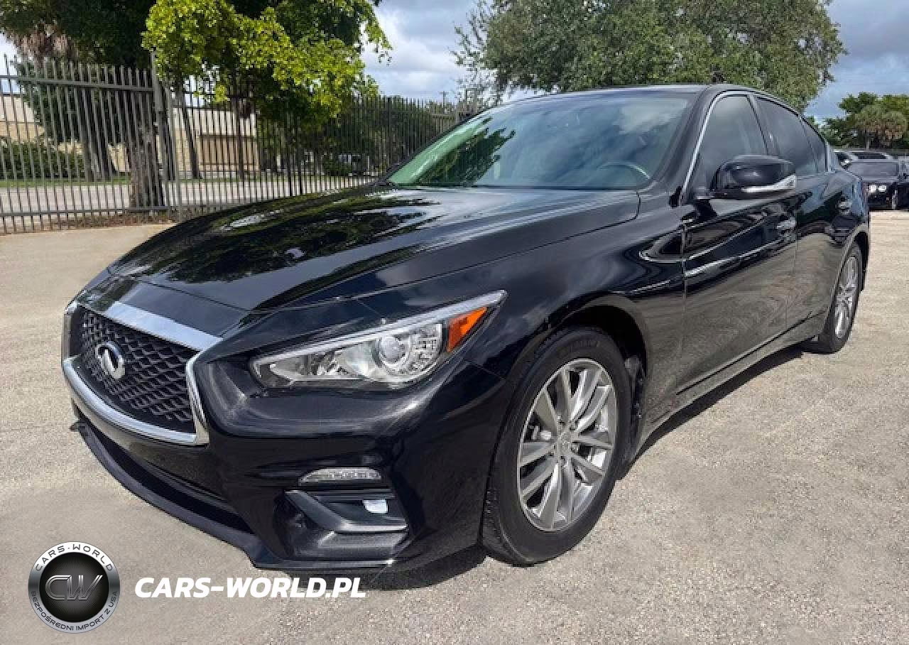 INFINITI Q50 PURE – zdjęcie 1 z 15