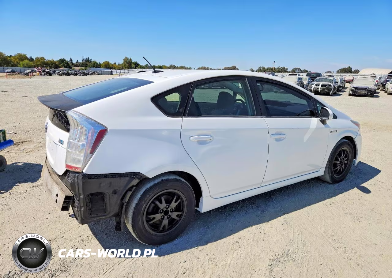 2010 Toyota Prius I VIN:JTDKN3DU6A1261198 - 3