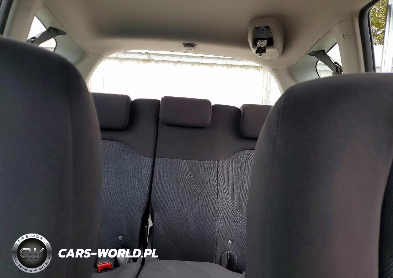 2010 Honda Fit Sport VIN:JHMGE8H47AC036496 - 10