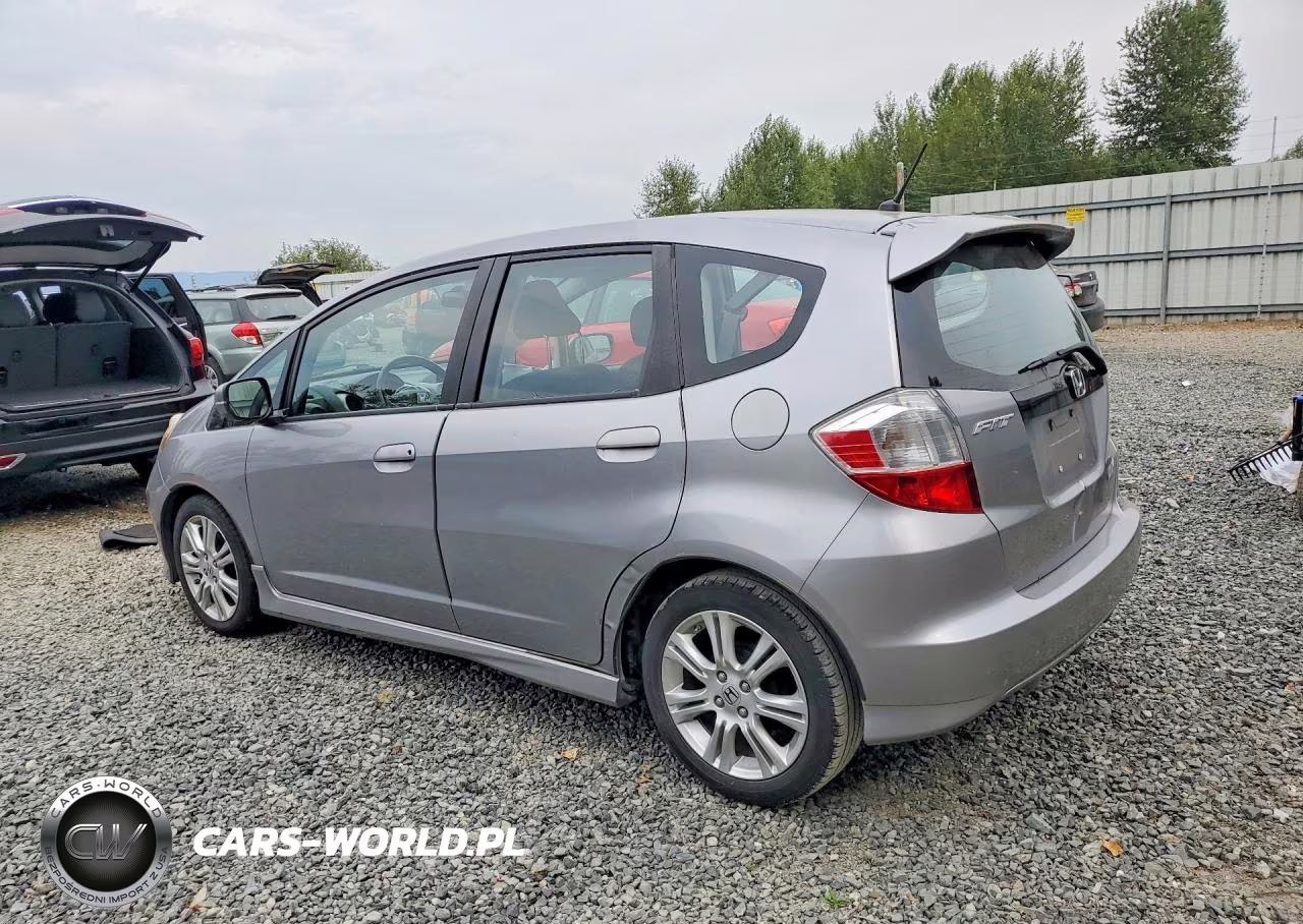 2010 Honda Fit Sport VIN:JHMGE8H47AC036496 - 2