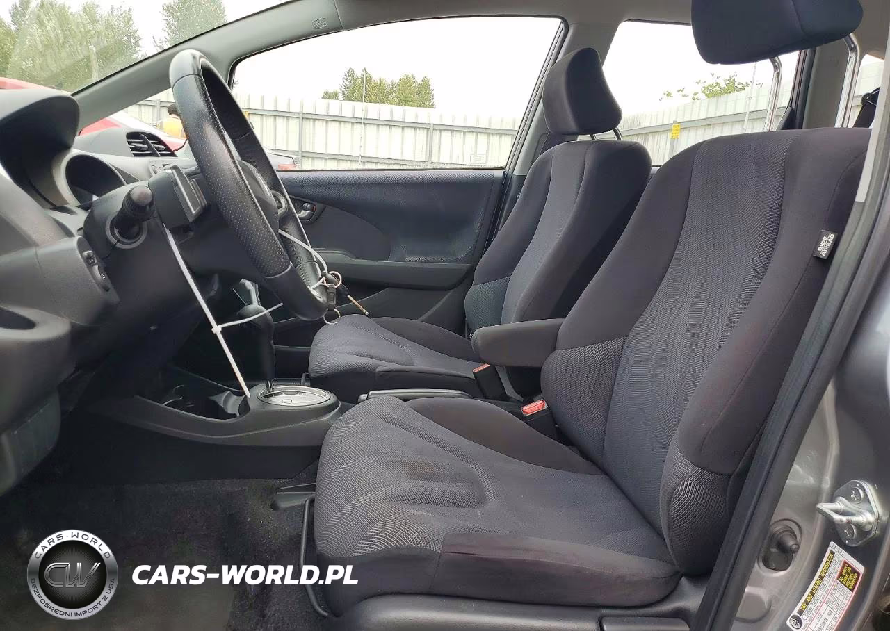 2010 Honda Fit Sport VIN:JHMGE8H47AC036496 - 7