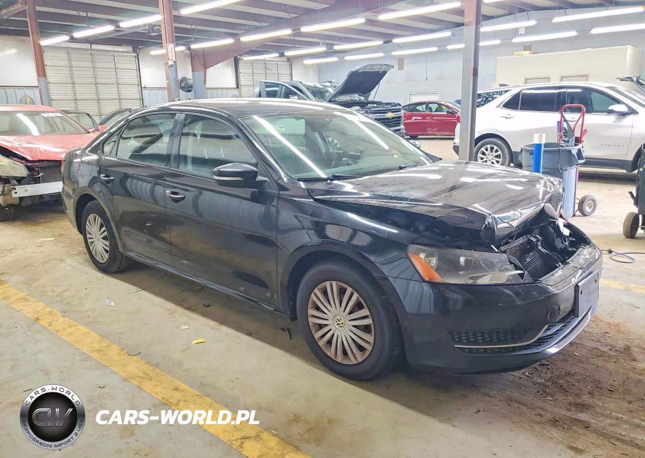 2014 Volkswagen Passat S VIN:1VWAP7A30EC008703 - 4